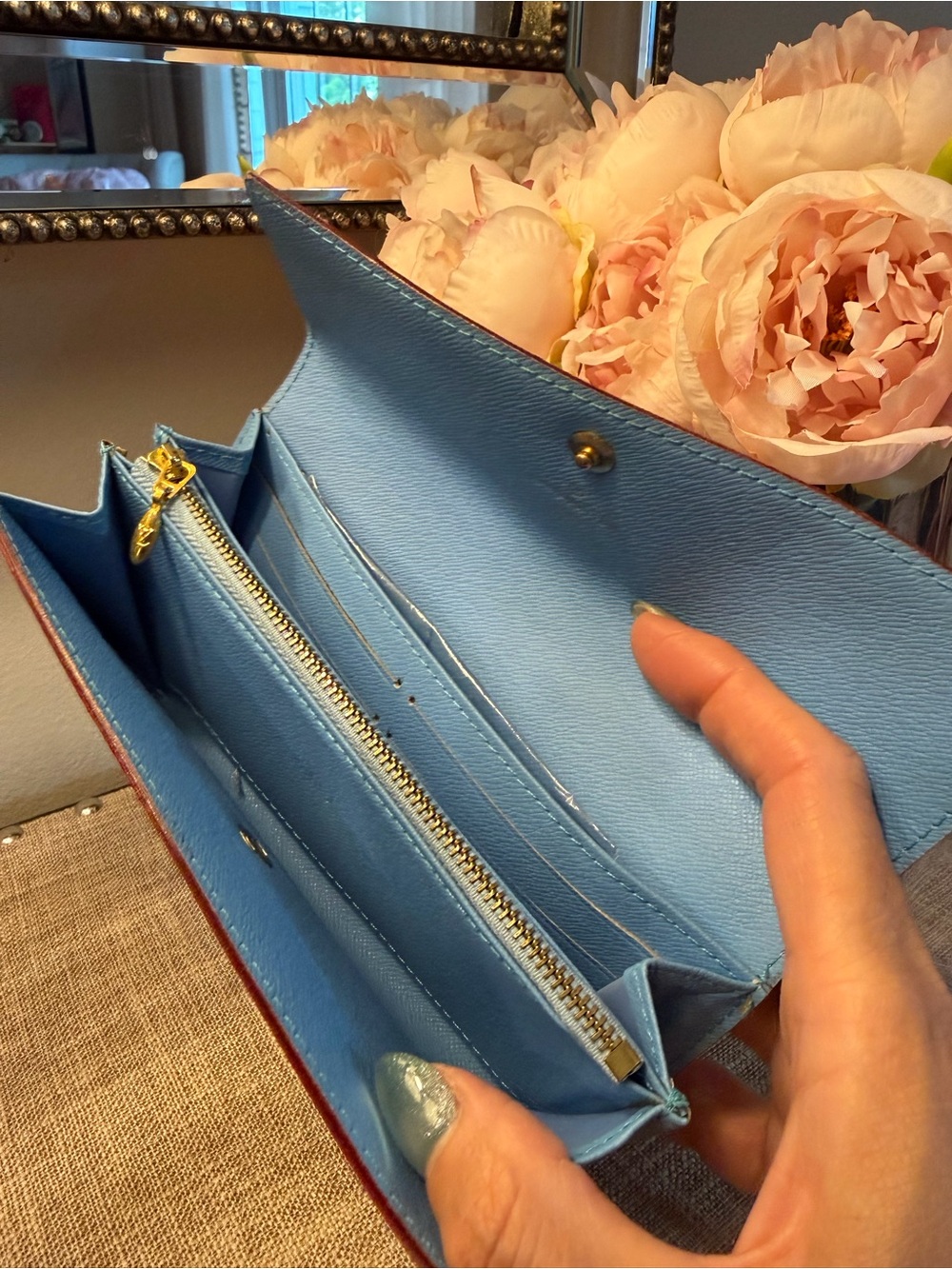 EUC Louis Vuitton + Murikami White Multicolor Monogram trifold snap Wallet - Picture 12 of 13